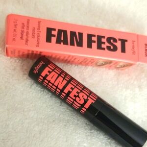 Benefit Cosmetics Fan Fest Mascara in Hyper Black